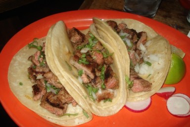 Cantina Los Caballitos steak tacos